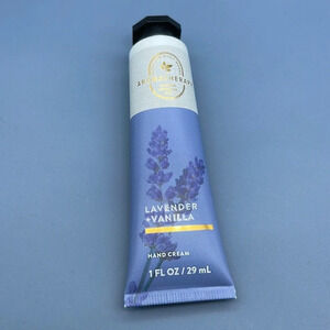 BBW Aromatherapy Lavender Vanilla Hand Cream, NWT